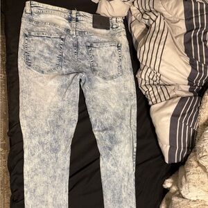 Rue21 Men's Washed Denim Skinny Jeans